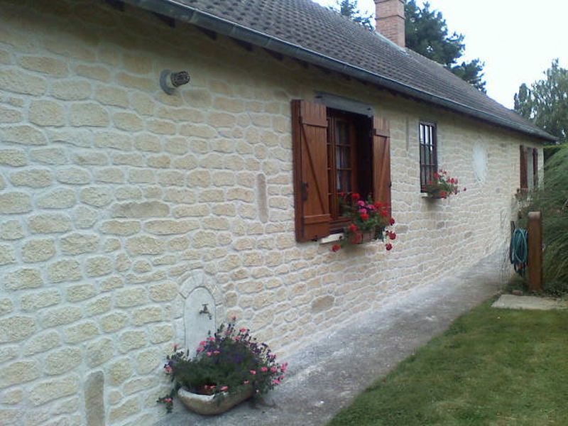 Joint à la chaux, façade en pierre dans le Val d'Oise